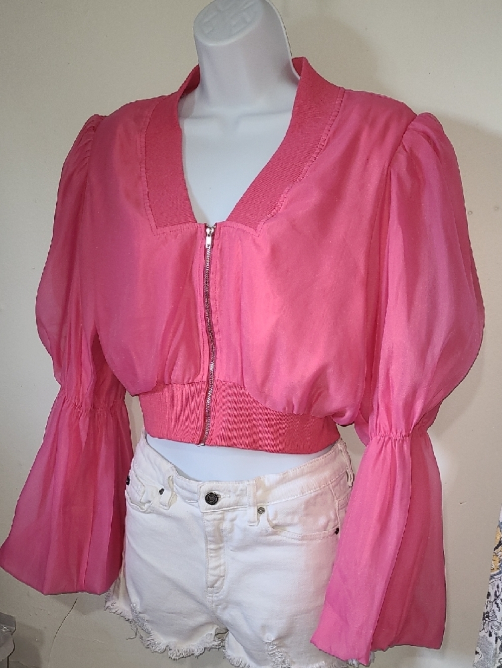 Cropped Puff-Sleeve Blazer Jacket in Hot Pink